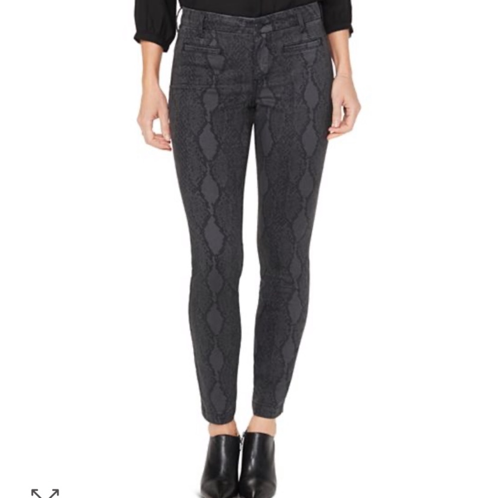 NWT NYDJ Diamondbac super soft jeans with LiftTuck